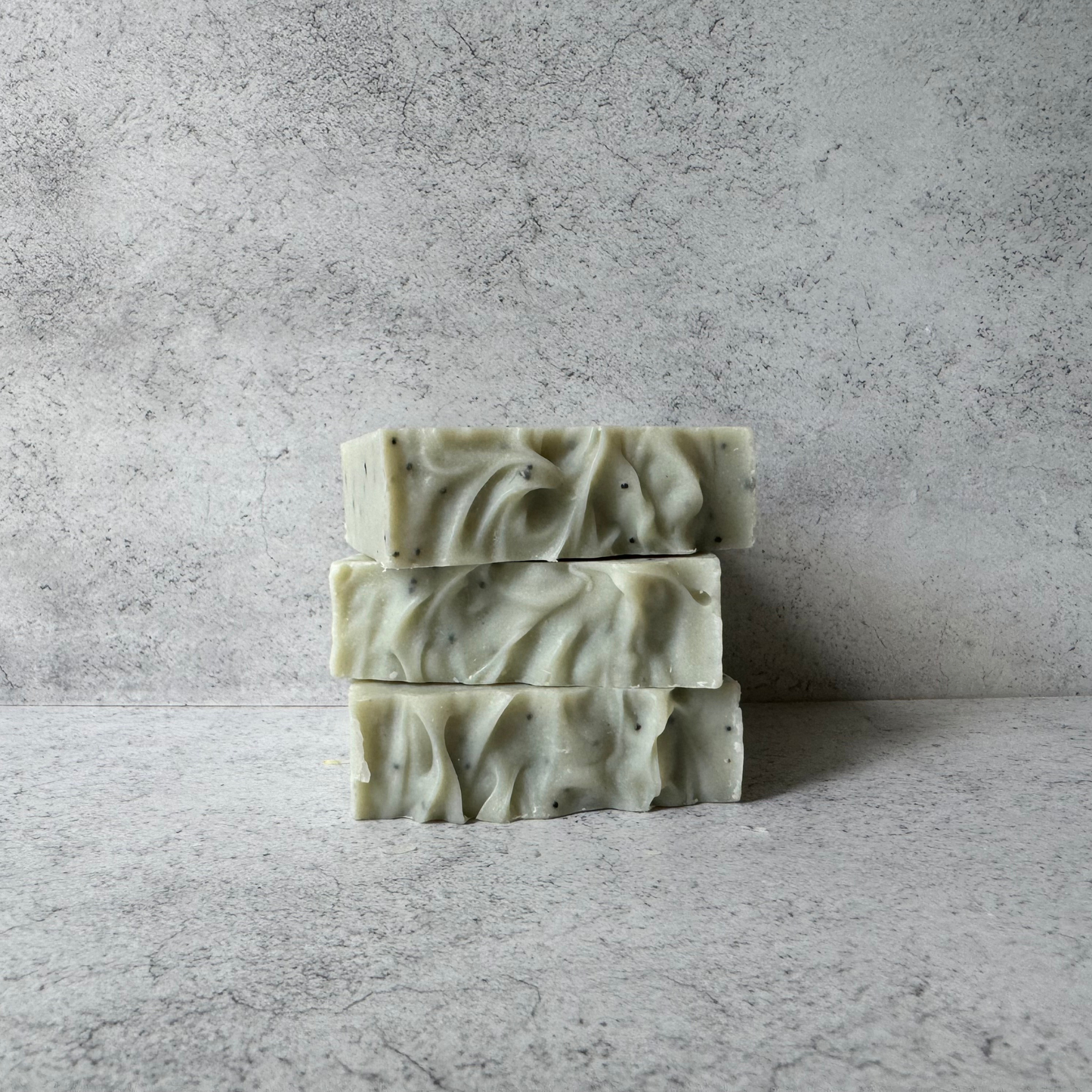 MONET- Gardeners/dirty hands soap. Scent: Rosemary, Eucalyptus Tea tree